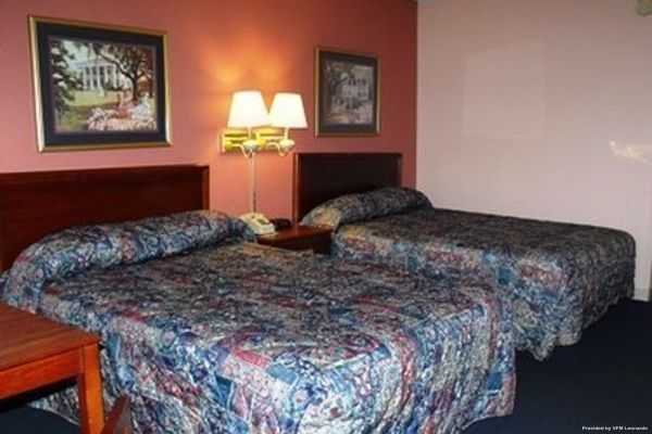 Hotel PROPERTY OFFLINE-AO (Madisonville)